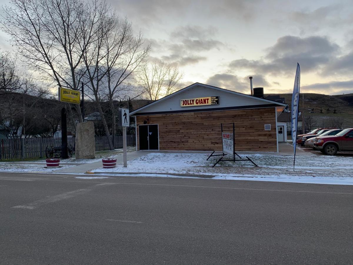 Jolly Giant Pub & Motel Willow Bunch Buitenkant foto
